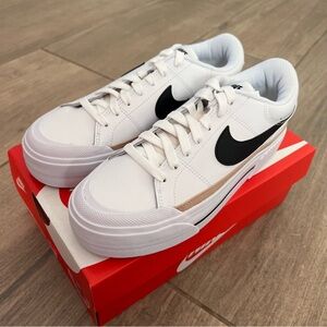 Nike Court Legacy Lift